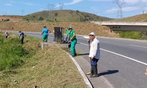    Equipes da SMI promovem a limpeza em mais 20 bairros de VR