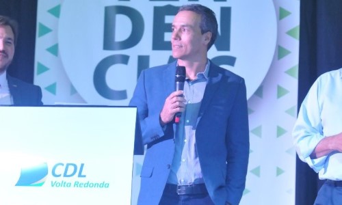 Evento em VR é sucesso com palestra de William Waack
