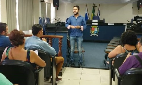 Vereador de BM promove encontro para discutir criação de cooperativa do artesanato 