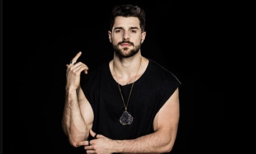 DJ Alok lança campanha para superar posição no Top 20 mundial