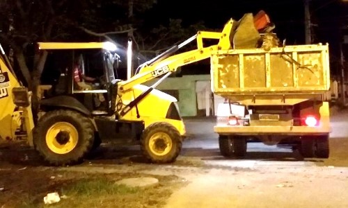 Mutirão noturno recolhe 80 toneladas de lixo e entulho em Resende